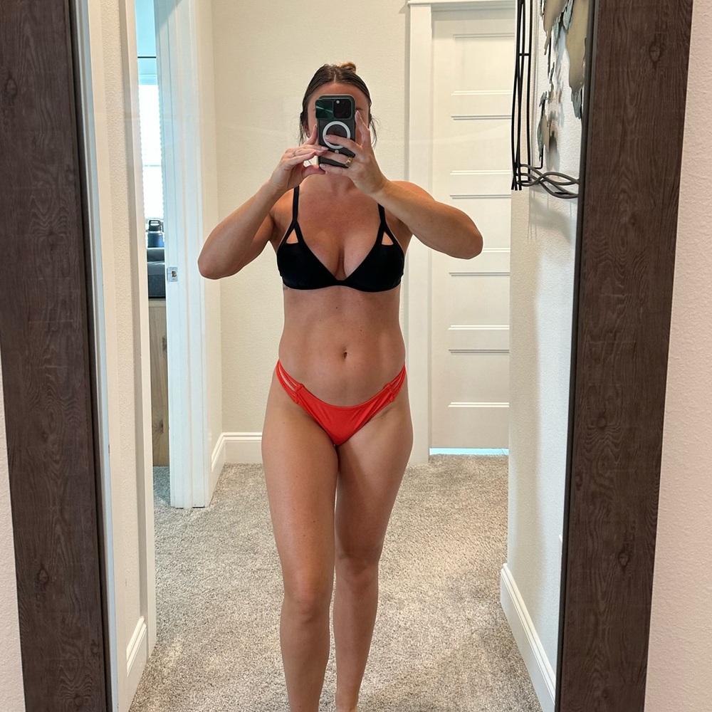 Bikini bundle - Picture 5 of 7